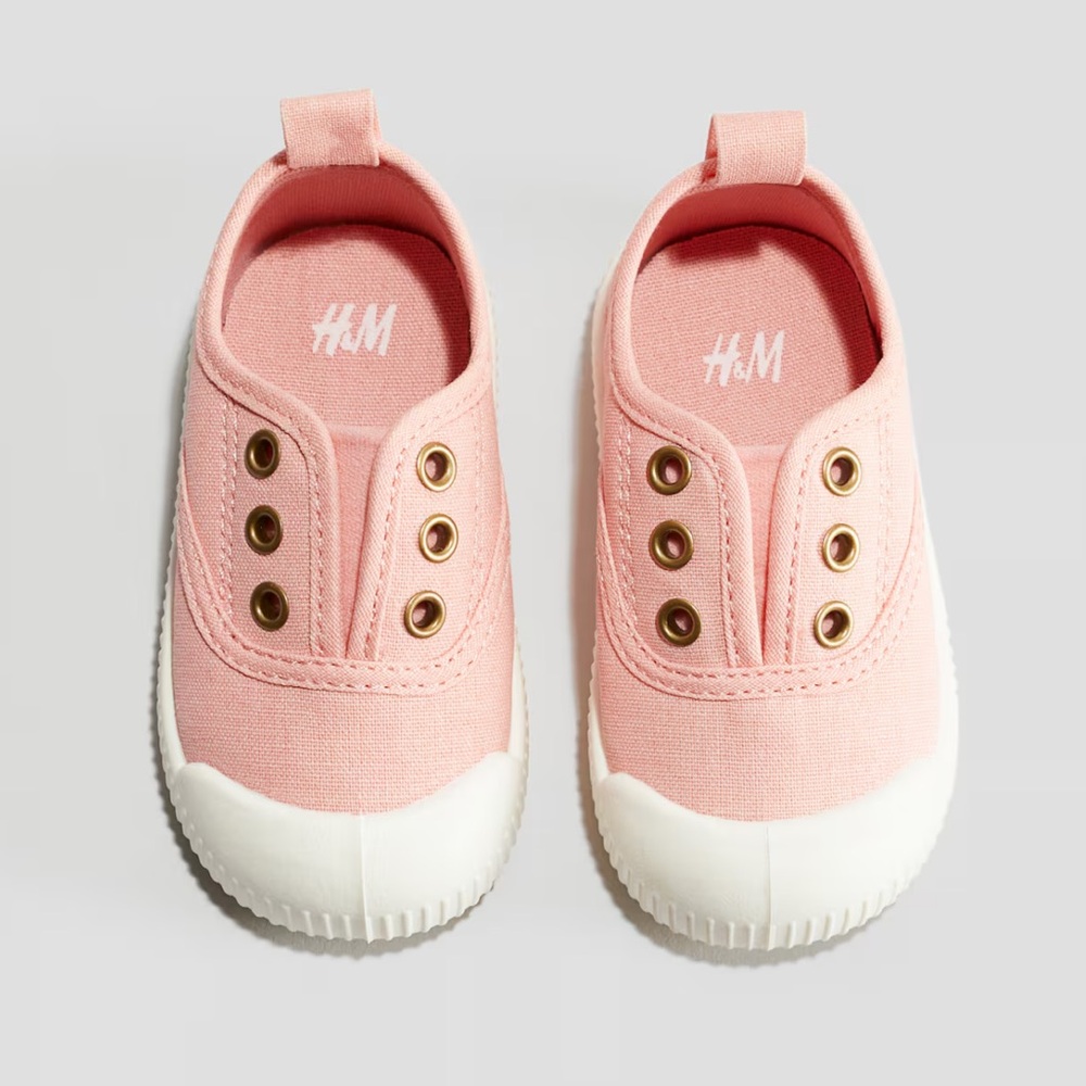 NWT H&M Baby Canvas Slip-On Sneakers in Light Coral Pink Sz 4-5 $17.99